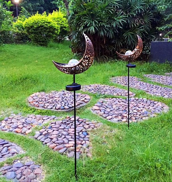 Solar Gartenleuchte aus Metall – Wasserdichtes LED Design in Mond-, Flammen-, Sonnen- oder Sternform