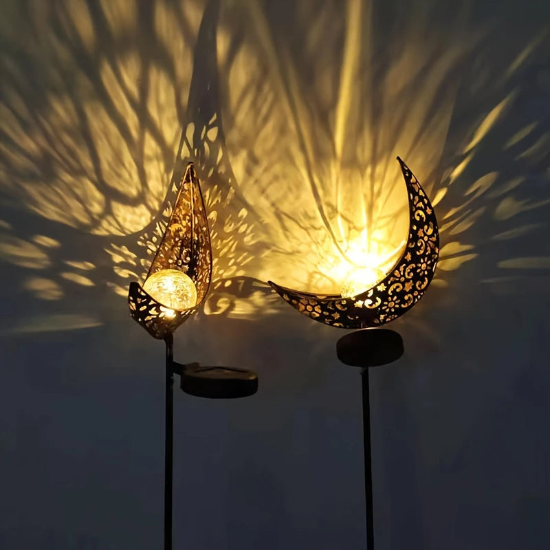 Solar Gartenleuchte aus Metall – Wasserdichtes LED Design in Mond-, Flammen-, Sonnen- oder Sternform