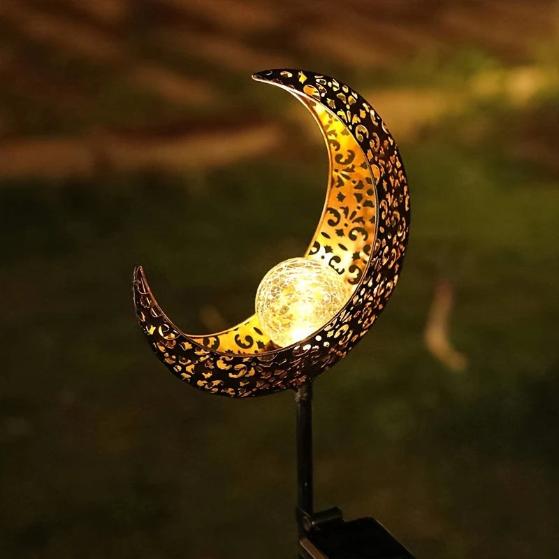 Solar Gartenleuchte aus Metall – Wasserdichtes LED Design in Mond-, Flammen-, Sonnen- oder Sternform