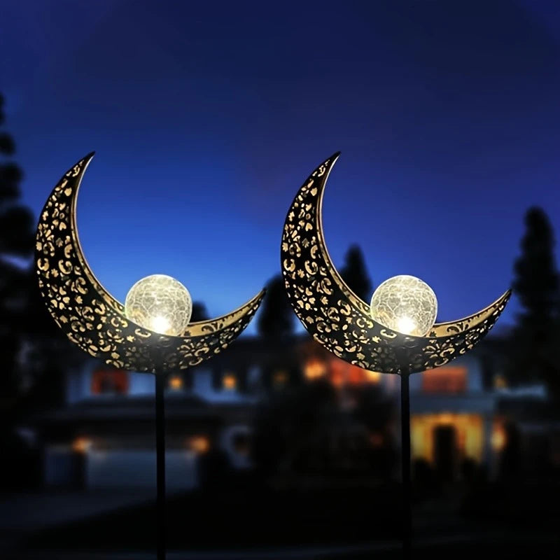 Solar Gartenleuchte aus Metall – Wasserdichtes LED Design in Mond-, Flammen-, Sonnen- oder Sternform