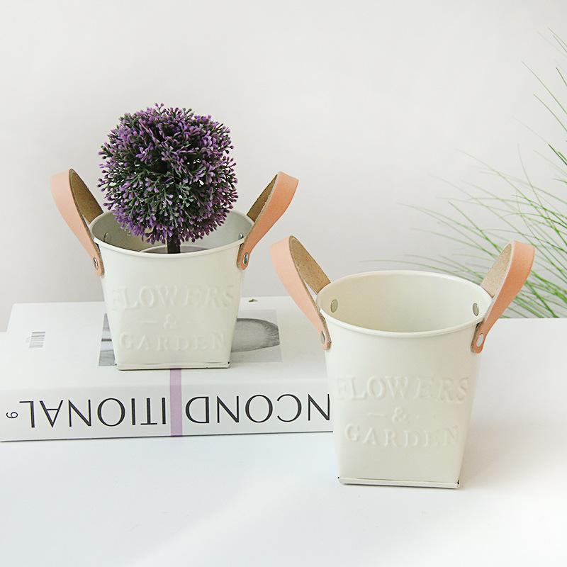 Dekorative Pflanzenkübel mit Ledergriffen – Blumentöpfe für Zuhause und Garten