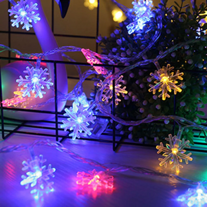 LED Schneeflocken Lichterkette für Innen und Außen – Dekorative Beleuchtung mit Warmweiß oder Buntlicht