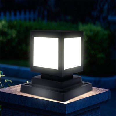 Solar LED Gartenlaterne im Quadrat-Design – Dekorative Außenbeleuchtung für Wege und Terrasse