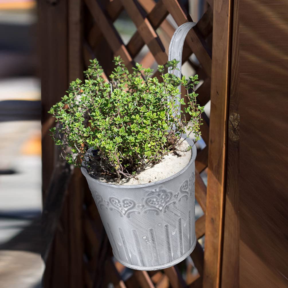 Hängender Metall Pflanztopf im Vintage Design – Dekorativer Blumentopf für Innen- und Außenbereich