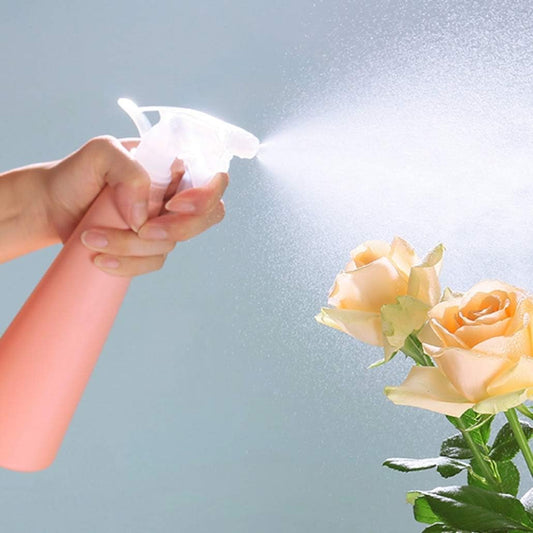 Pflanzensprühflasche im modernen Design für präzise Pflanzenbewässerung