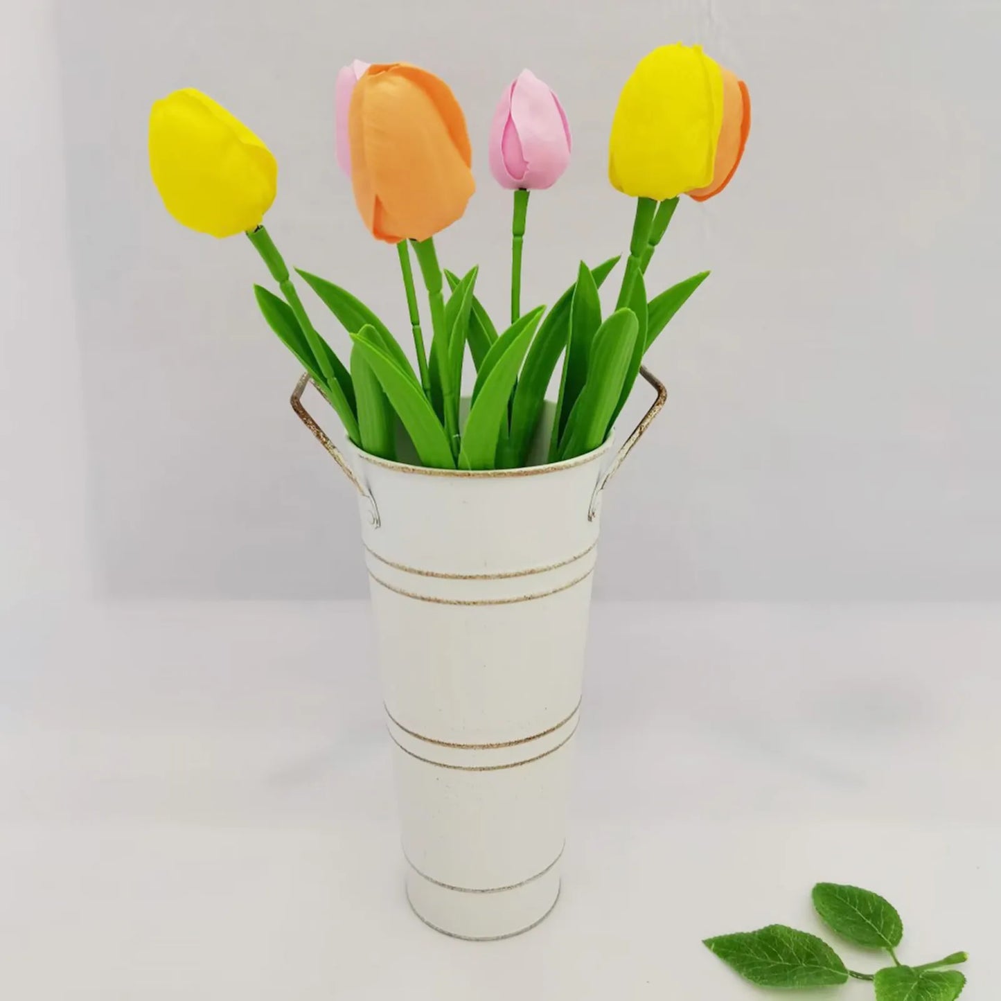 Retro Eisen-Blumeneimer mit Griffen – Dekorativer Metallblumentopf für Zuhause