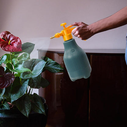 Nordische Sprühflasche mit Druckpumpe – Für Effektive Pflanzenbewässerung
