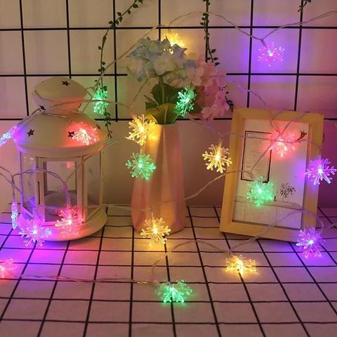 LED Schneeflocken Lichterkette für Innen und Außen – Dekorative Beleuchtung mit Warmweiß oder Buntlicht