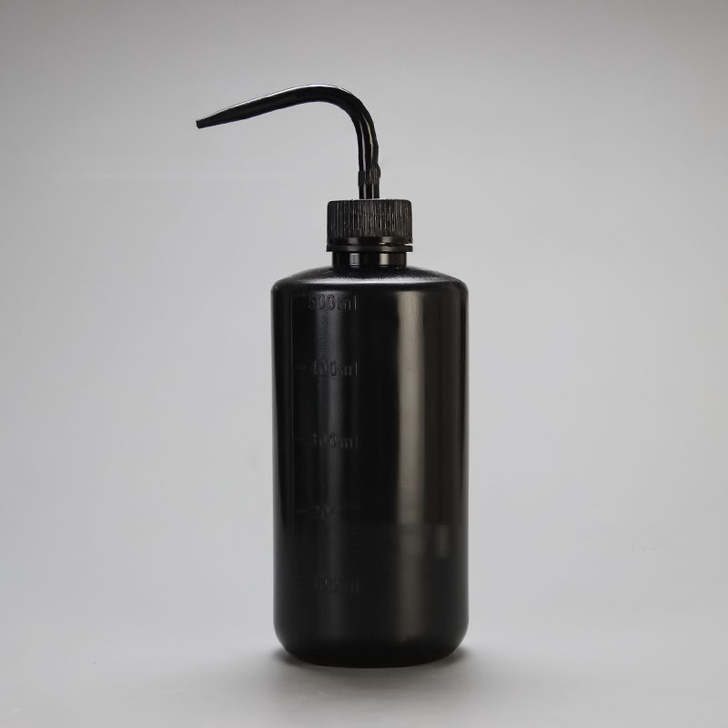 Spot 250ml Squeeze Gießflasche – Kompakte Sprühflasche für präzises Gießen und Dosieren