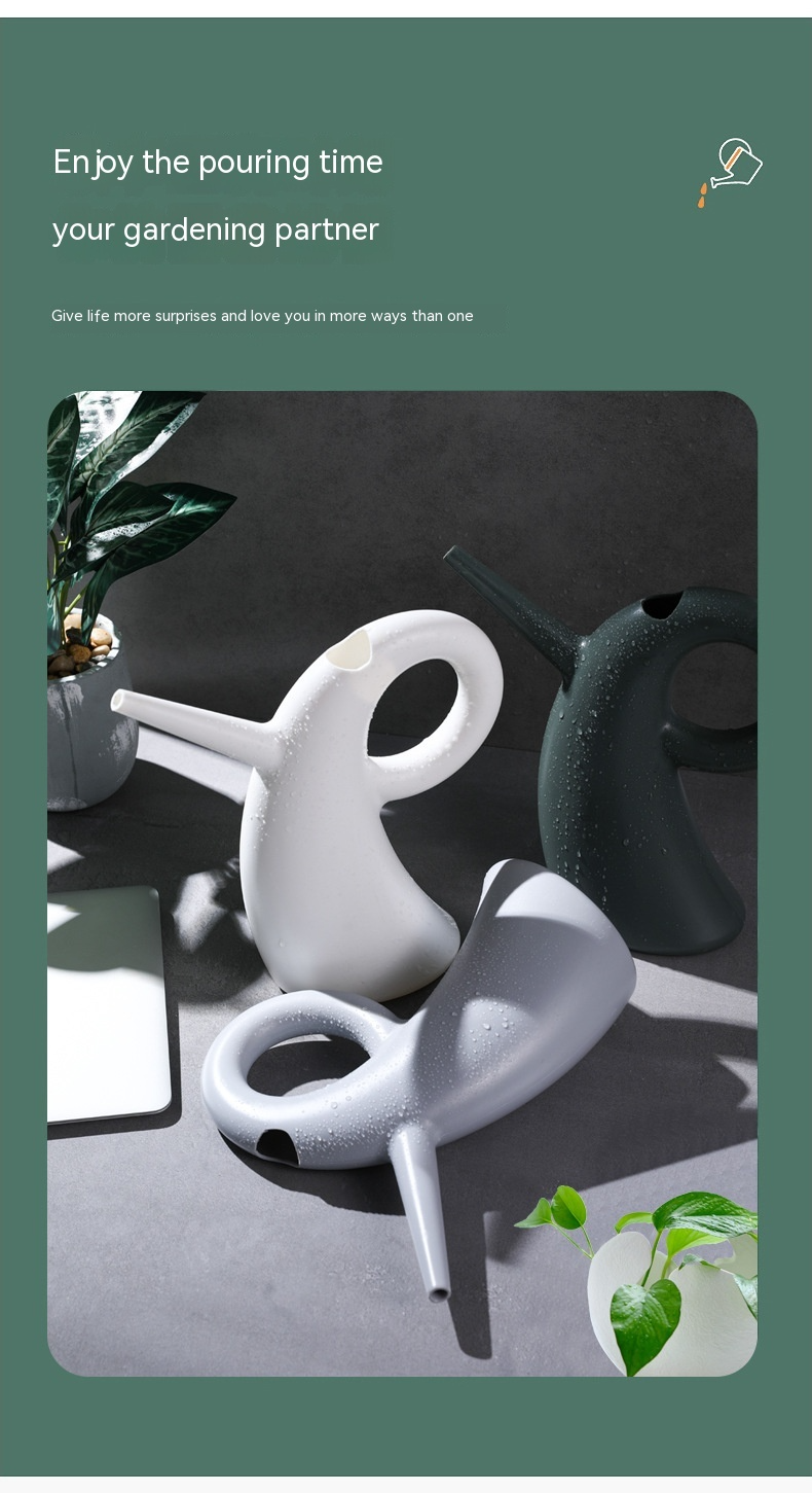 Gießkessel mit verlängertem Ausguss – Elegantes Design für präzises Bewässern