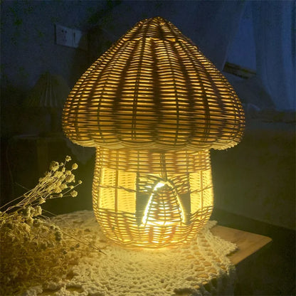 Handgefertigtes Rattan Pilzhaus Ornament – Wunderschöne Dekoration aus Geflecht für Zuhause