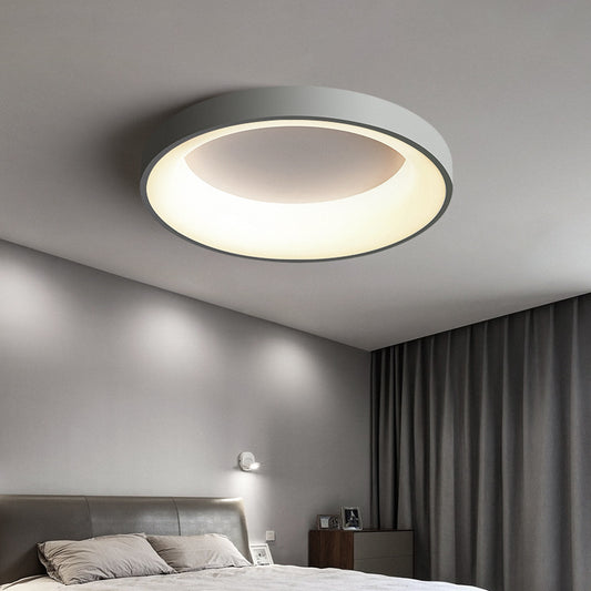 Skandinavische LED-Lampe mit schlichtem Design