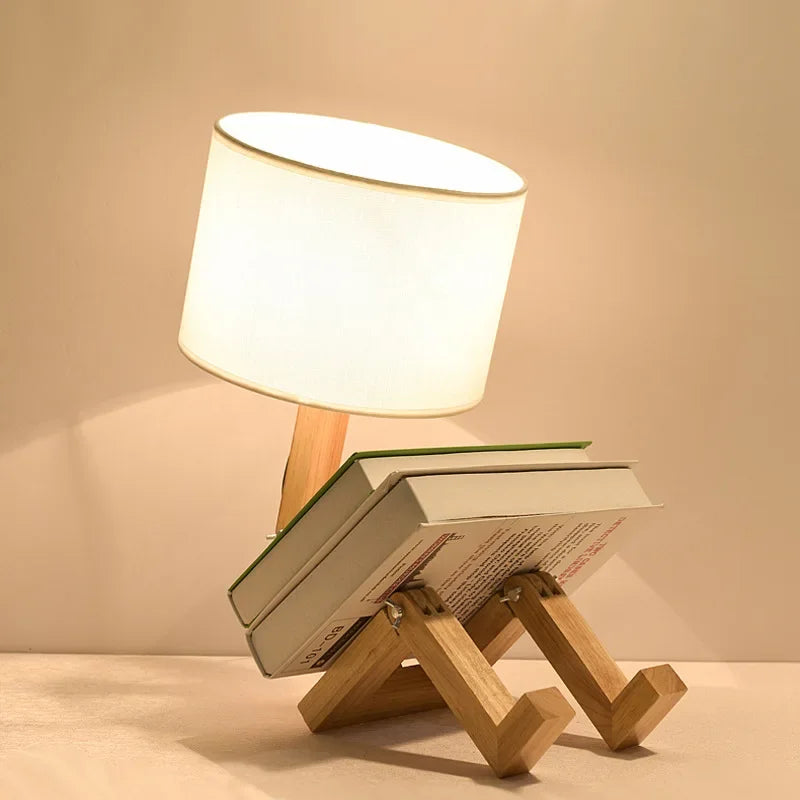 Hölzerne Tischlampe mit Bücherhalter – Modernes Design für Dein Zuhause
