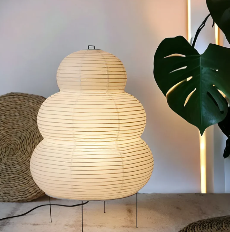 Japanische Wabi-Sabi Stehlampe im Minimalistischen Design – Für Ein Harmonisches Ambiente