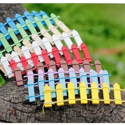 Miniatur Gartenzaun aus Holz – Bunte Deko für Feengarten und Modellbau